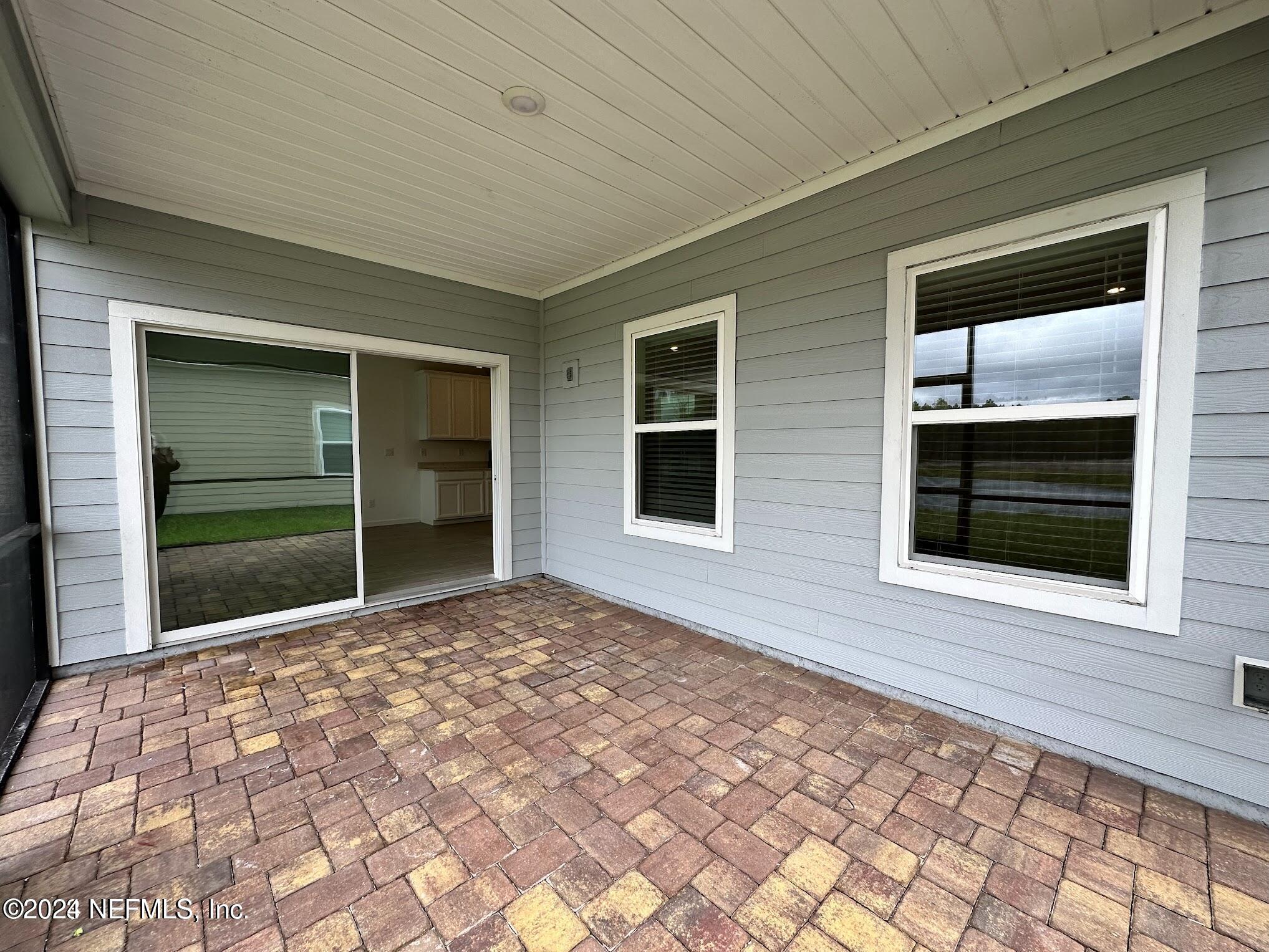 47 Beauclair Boulevard St. Augustine, FL 32084 - Photo 4 of 37 a front view of a house
