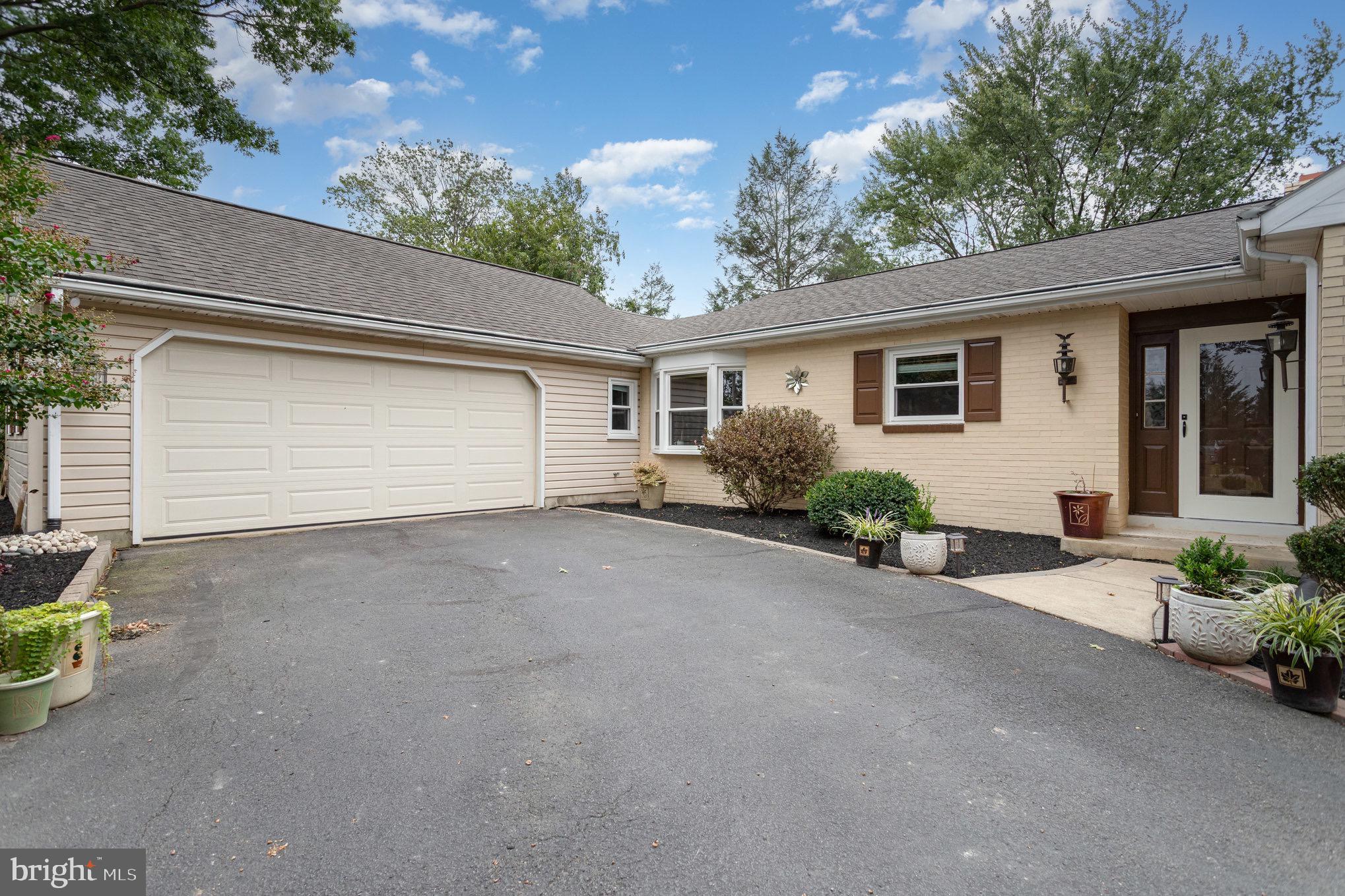 1607 Silver Spring Road Landisville, PA 17538 - Photo 8 of 60 Gallery Image 8