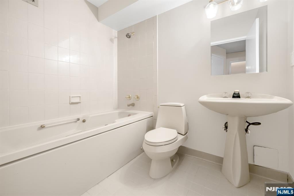 316 Prospect Avenue, Unit 8H Hackensack, NJ 07601 - Photo 11 of 15