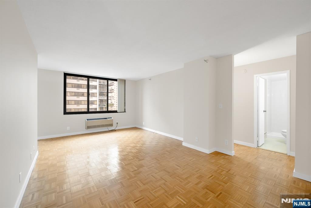 316 Prospect Avenue, Unit 8H Hackensack, NJ 07601 - Photo 4 of 15