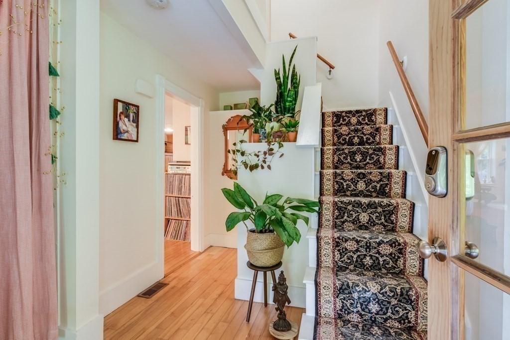 32 Bournedale Road Bourne, MA 02532 - Photo 13 of 41