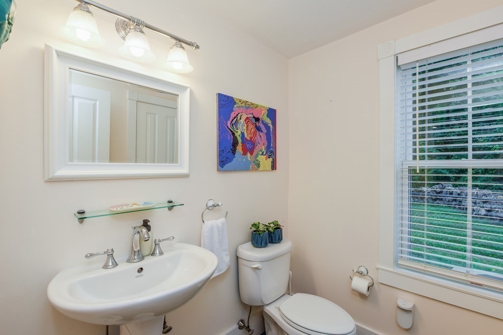 32 Bournedale Road Bourne, MA 02532 - Photo 18 of 41
