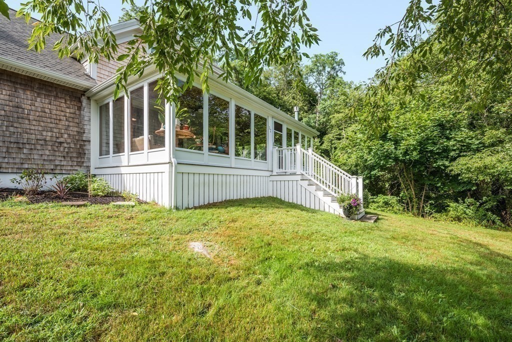 32 Bournedale Road Bourne, MA 02532 - Photo 5 of 41
