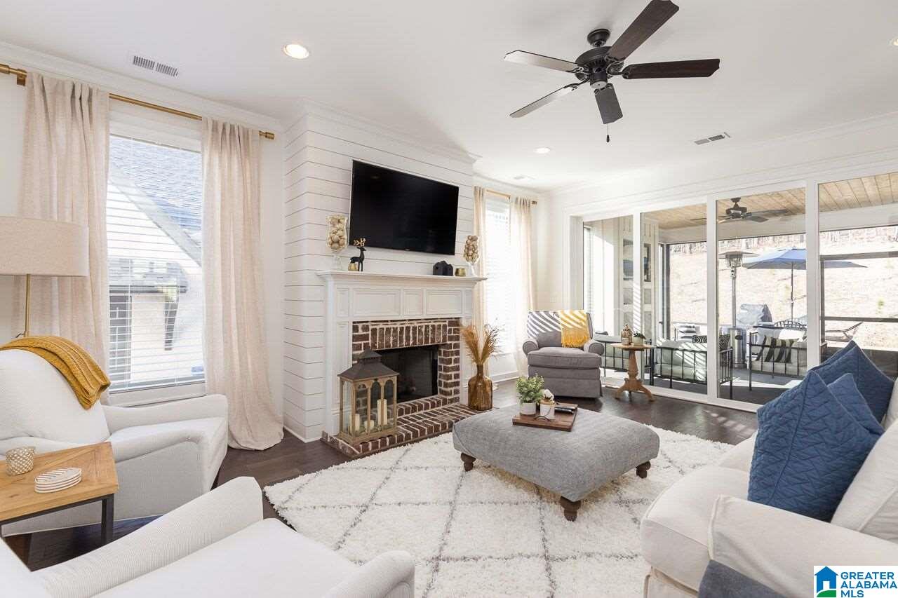2085 Nunnally Pass Birmingham, AL 35244 - Photo 6 of 32