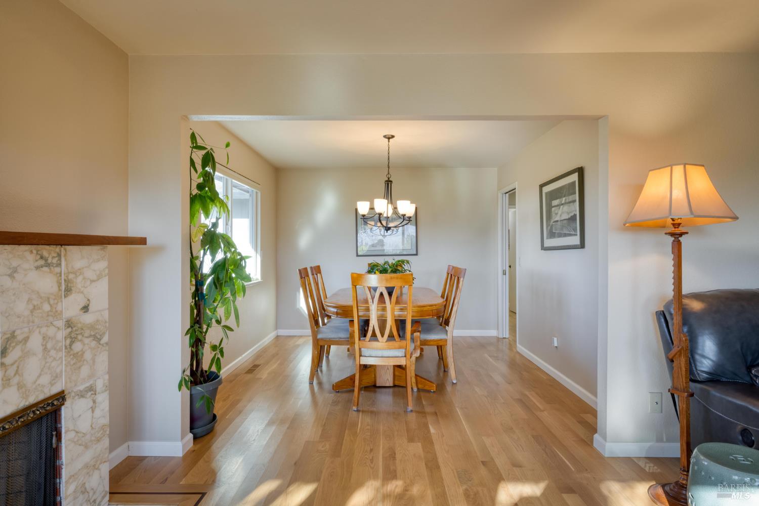 2105 Sunrise Avenue Santa Rosa, CA 95404 - Photo 11 of 30 a dining room with furniture and window