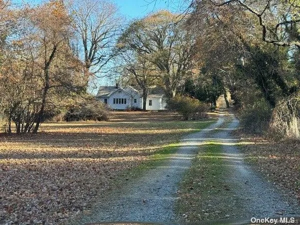$6,500 | 45 Old Field Road, Unit D, Setauket, NY 11733