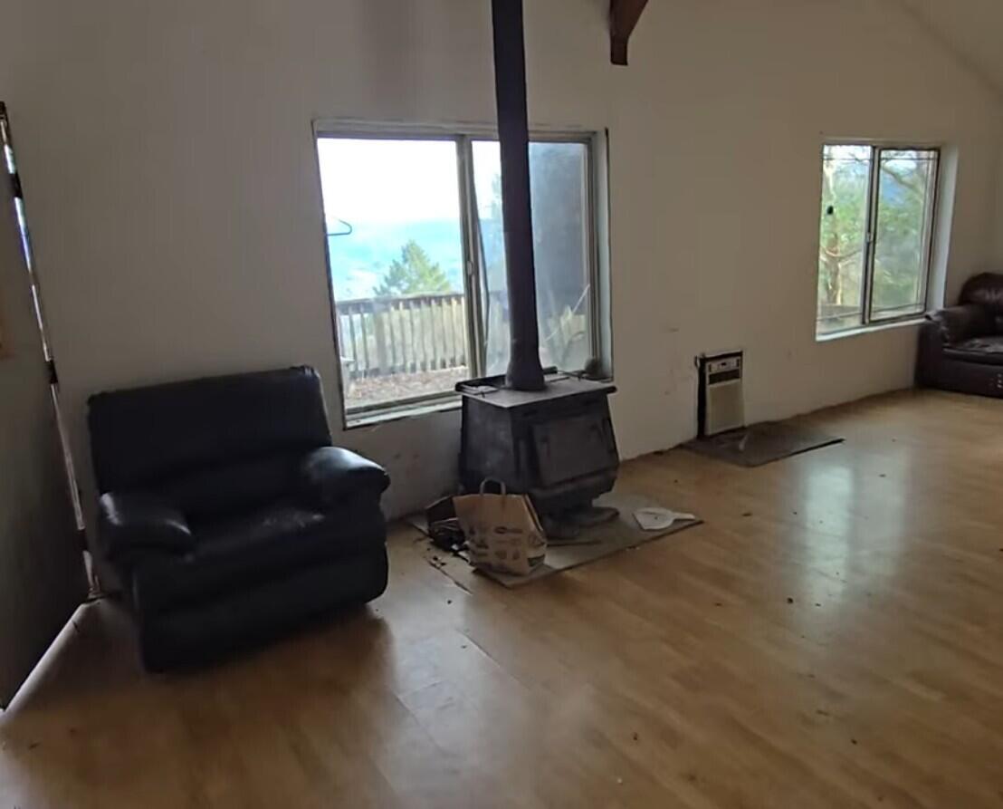 74900 Island Mountain Road Garberville, CA 95542 - Photo 6 of 37