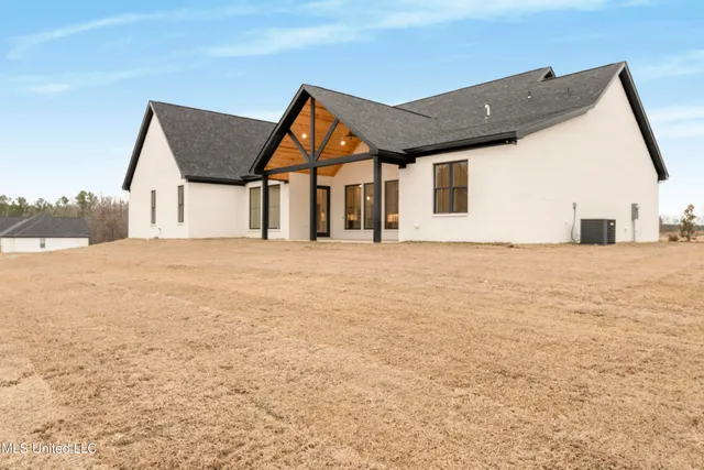 $620,000 | 327 Grace Acres Drive, Brandon, MS 39047