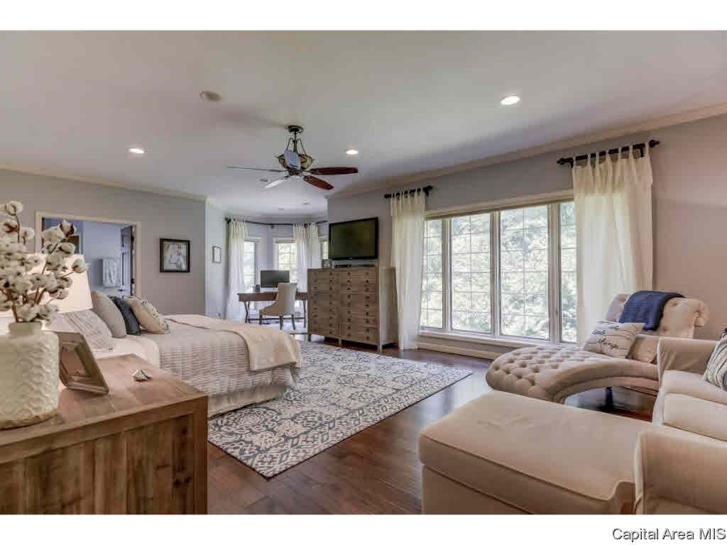 4500 Blackwolf Road Springfield, IL 62711 - Photo 17 of 36