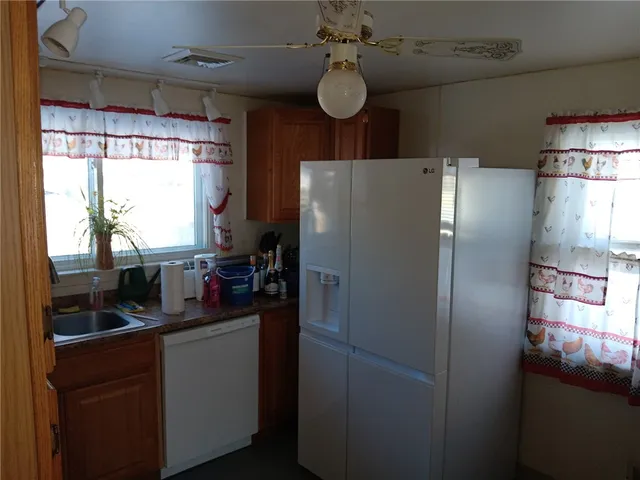 $379,900 | 5 Barre Court, Warwick, RI 02886