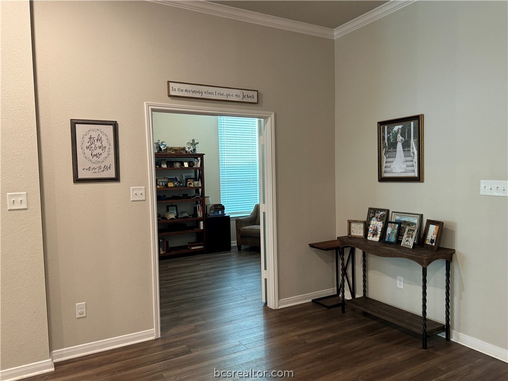 4262 Harding Way Bryan, TX 77802 - Photo 14 of 34