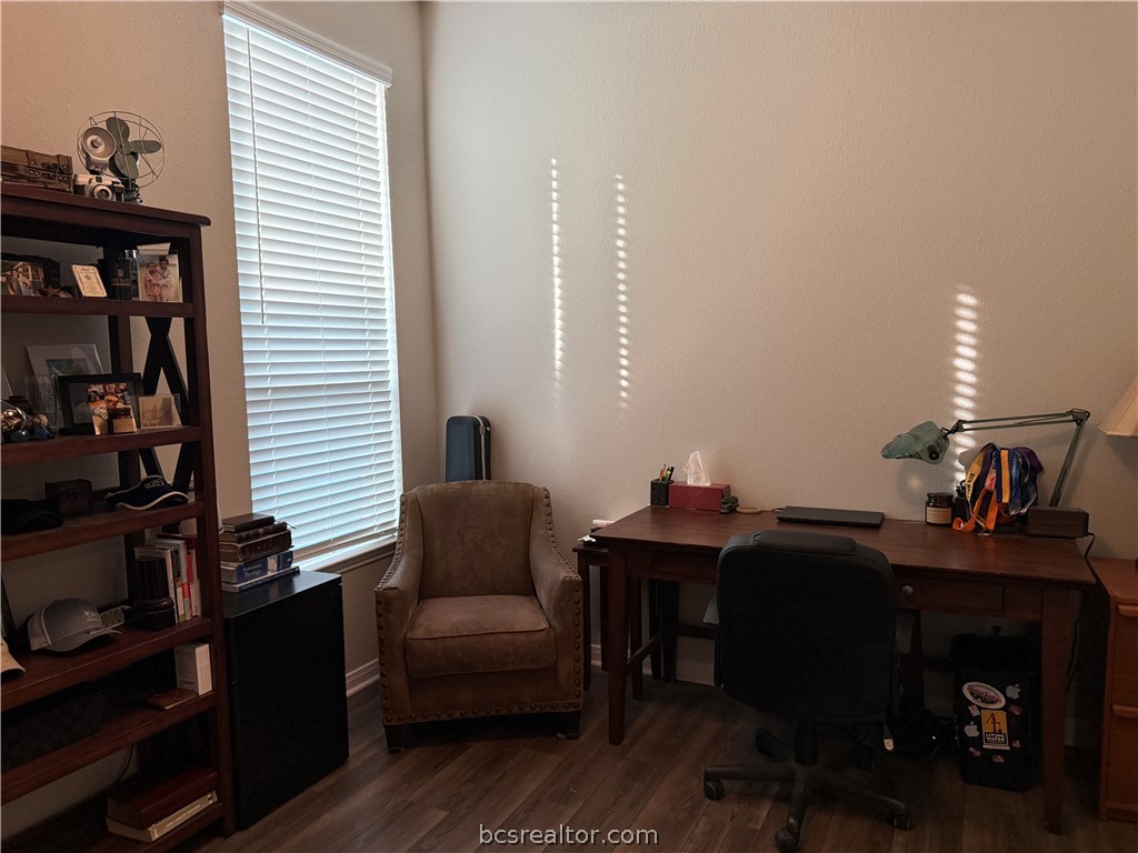 4262 Harding Way Bryan, TX 77802 - Photo 16 of 34