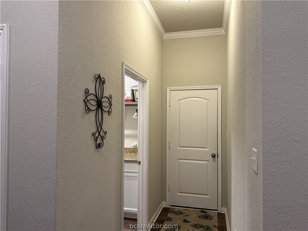 4262 Harding Way Bryan, TX 77802 - Photo 17 of 34