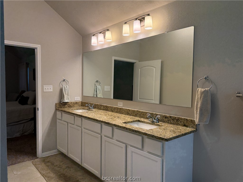 4262 Harding Way Bryan, TX 77802 - Photo 20 of 34