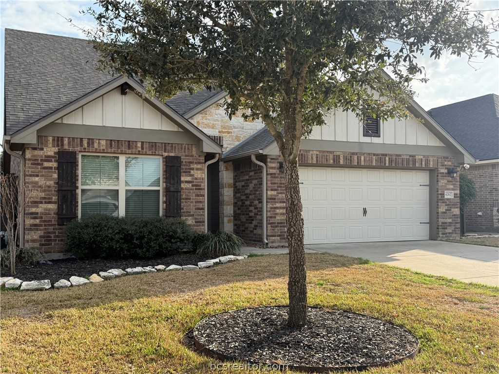 4262 Harding Way Bryan, TX 77802 - Photo 2 of 34