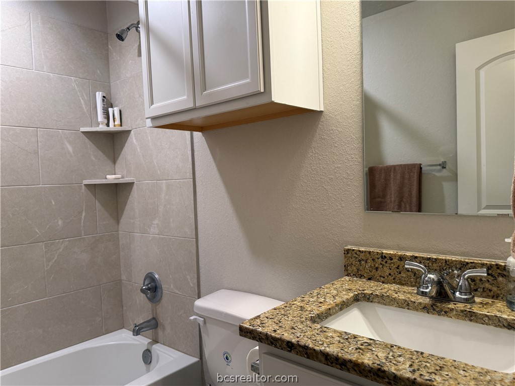 4262 Harding Way Bryan, TX 77802 - Photo 24 of 34