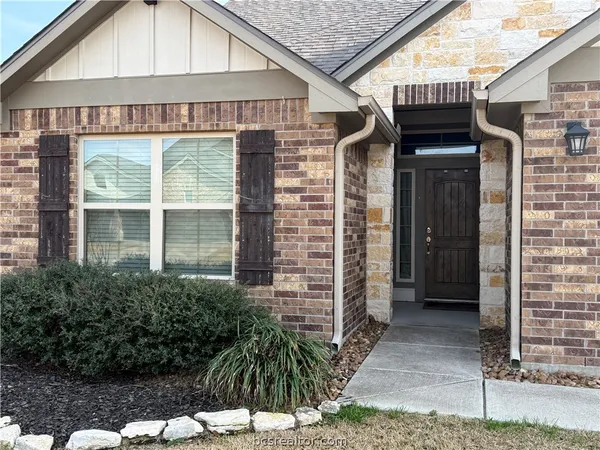 $2,800 | 4262 Harding Way, Bryan, TX 77802