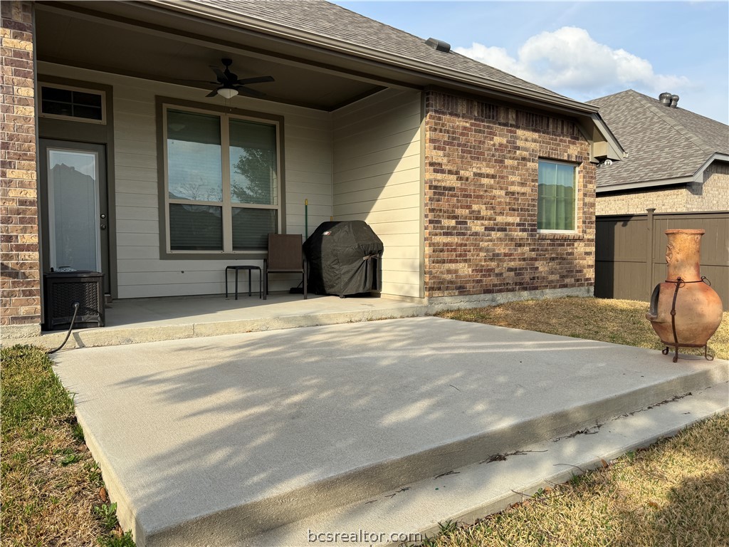 4262 Harding Way Bryan, TX 77802 - Photo 33 of 34