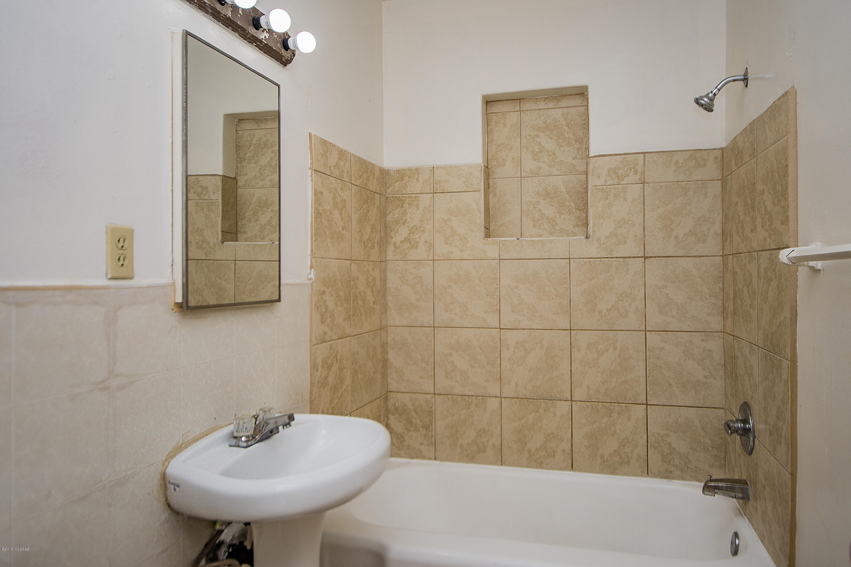 1714 East Grant Road Tucson, AZ 85719 - Photo 14 of 19