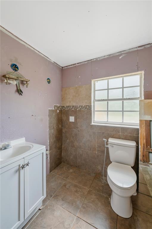 1619 North Dover Road Dover, FL 33527 - Photo 11 of 24 Gallery Image 11