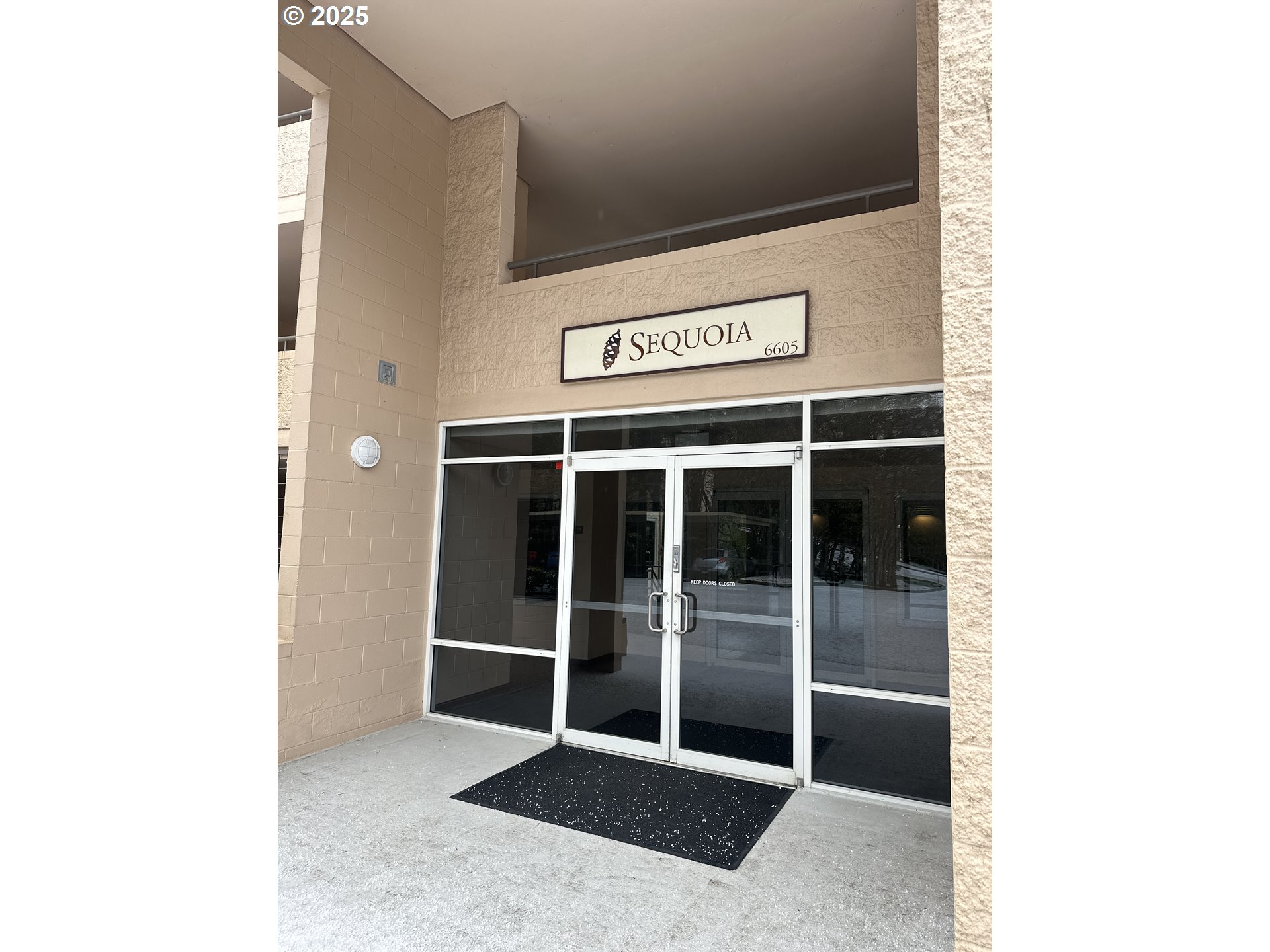 6605 West Burnside Road, Unit 152 Portland, OR 97225 - Photo 3 of 19