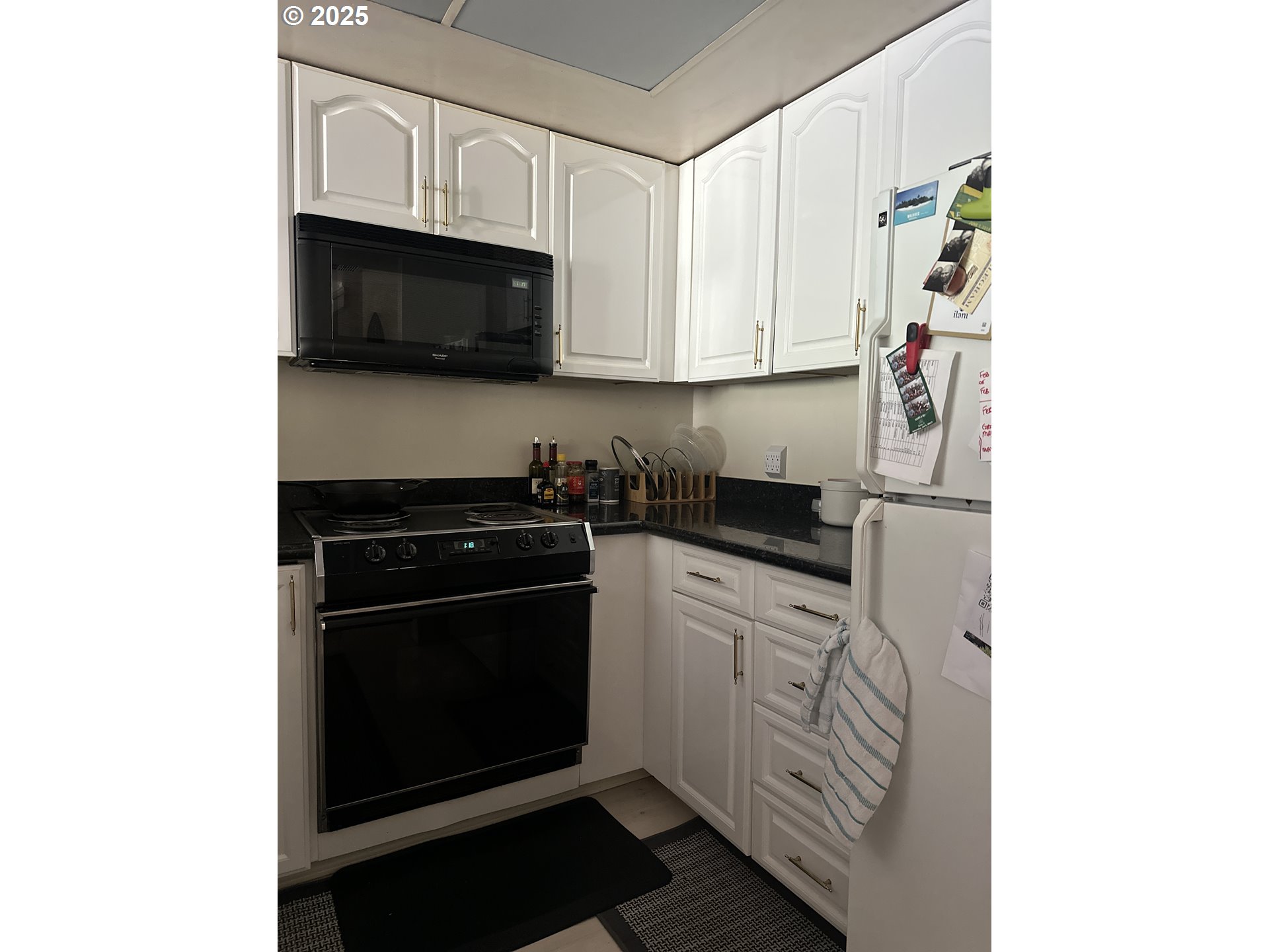 6605 West Burnside Road, Unit 152 Portland, OR 97225 - Photo 5 of 19