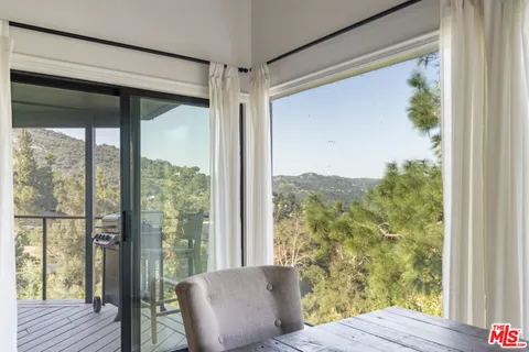 $1,595,000 | 19901 Grand View Drive, Topanga, CA 90290