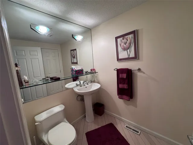 $210,000 | 109 Patio Drive, Endicott, NY 13760