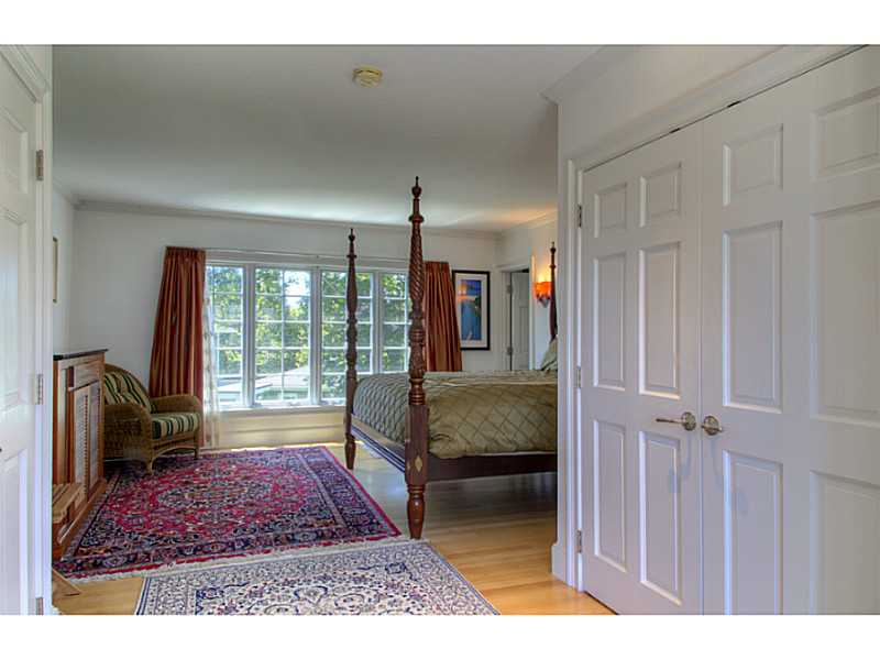 592 Tuckerman Avenue Middletown, RI 02842 - Photo 21 of 25 Bedroom.