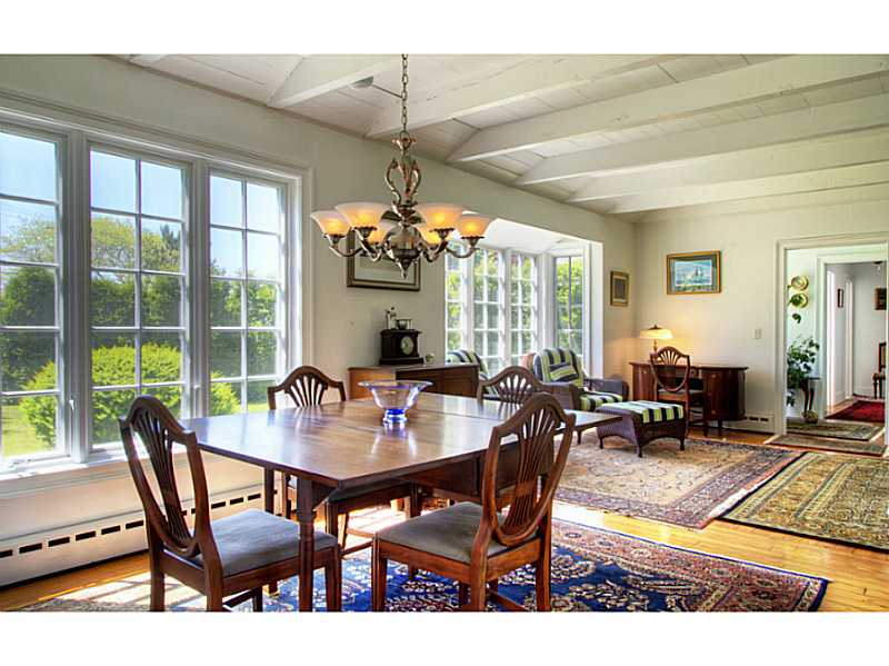 592 Tuckerman Avenue Middletown, RI 02842 - Photo 9 of 25 Dining Room.
