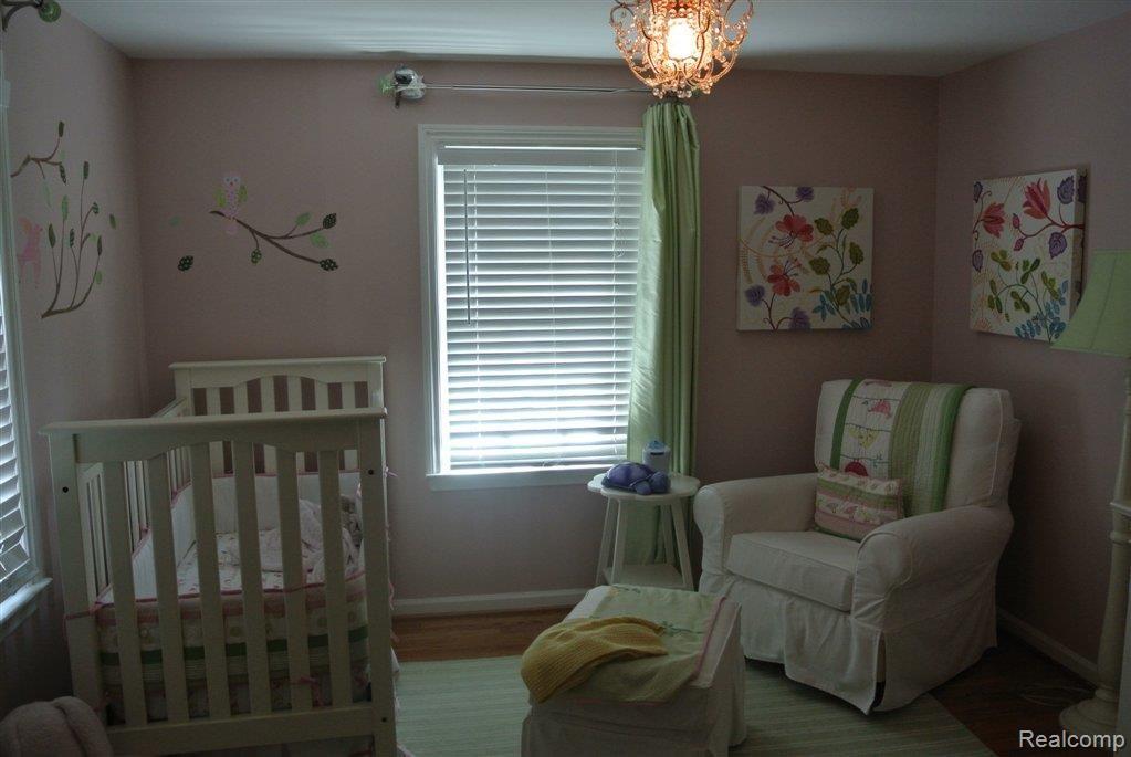 725 Tottenham Road Birmingham, MI 48009 - Photo 16 of 20 Bedroom 2