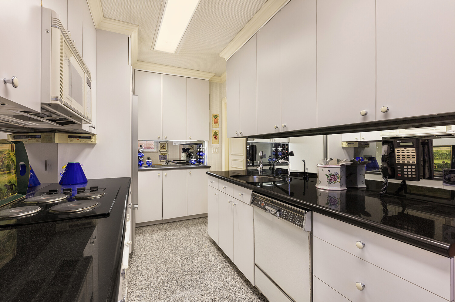 475 Park Avenue, Unit 8A Manhattan, NY 10022 - Photo 6 of 11