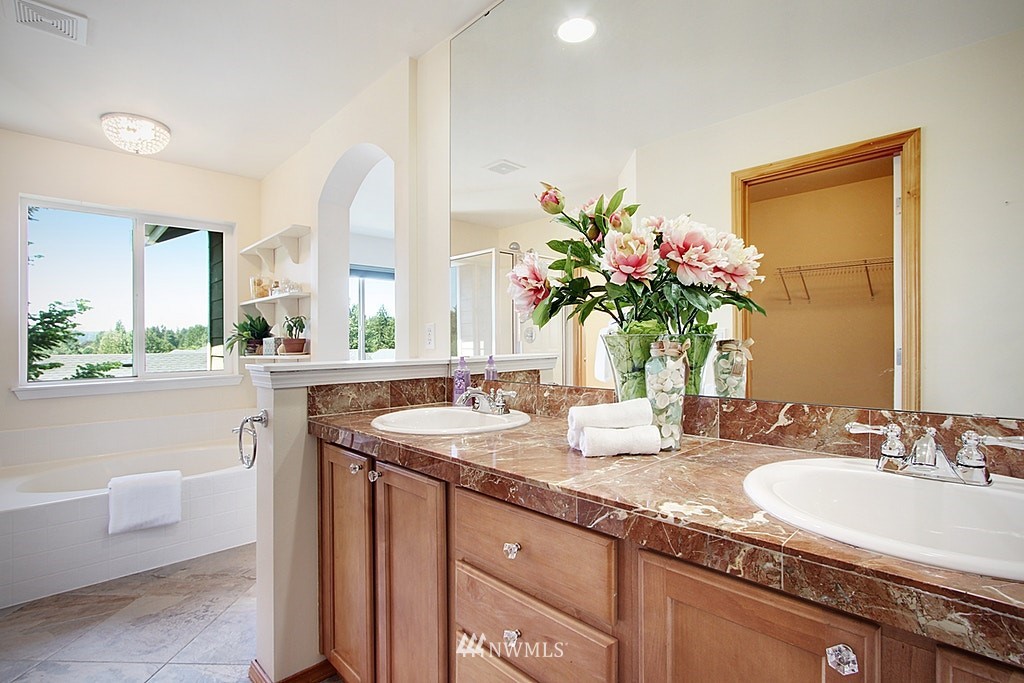 20131 85th Avenue Northeast Bothell, WA 98011 - Photo 14 of 21 Gallery Image 14