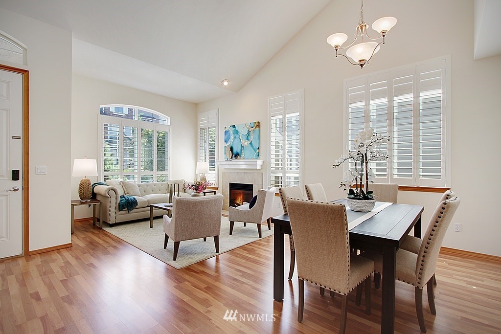 20131 85th Avenue Northeast Bothell, WA 98011 - Photo 3 of 21 Gallery Image 3