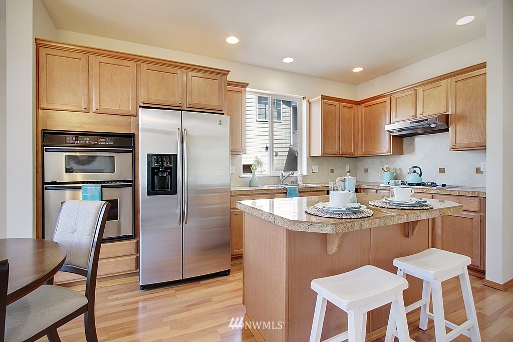 20131 85th Avenue Northeast Bothell, WA 98011 - Photo 8 of 21 Gallery Image 8