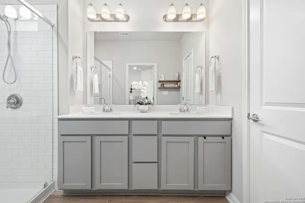 $1,950 | 1020 Vista View Drive, Unit 2301, Georgetown, TX 78626
