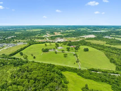 $2,295,000 | 1731 Nashville Highway, Columbia, TN 38401