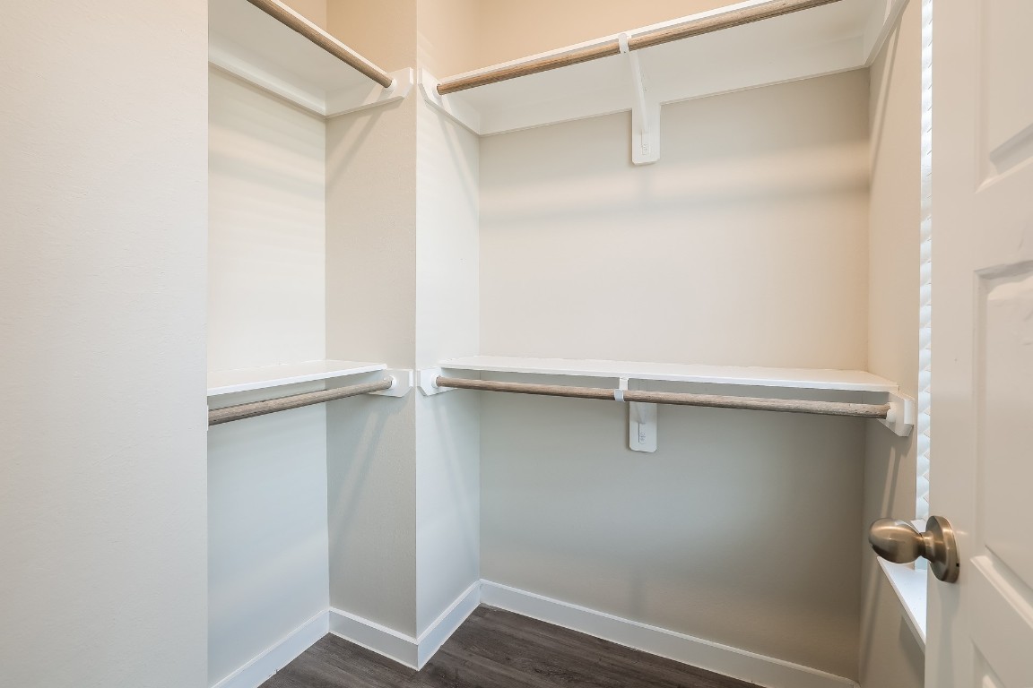 18519 Centro Row Conroe, TX 77385 - Photo 8 of 18