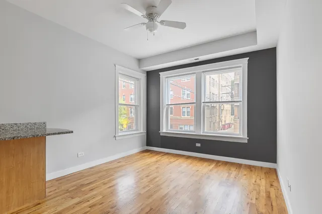 $1,750 | 7456 North Greenview Avenue, Unit 3C, Chicago, IL 60626