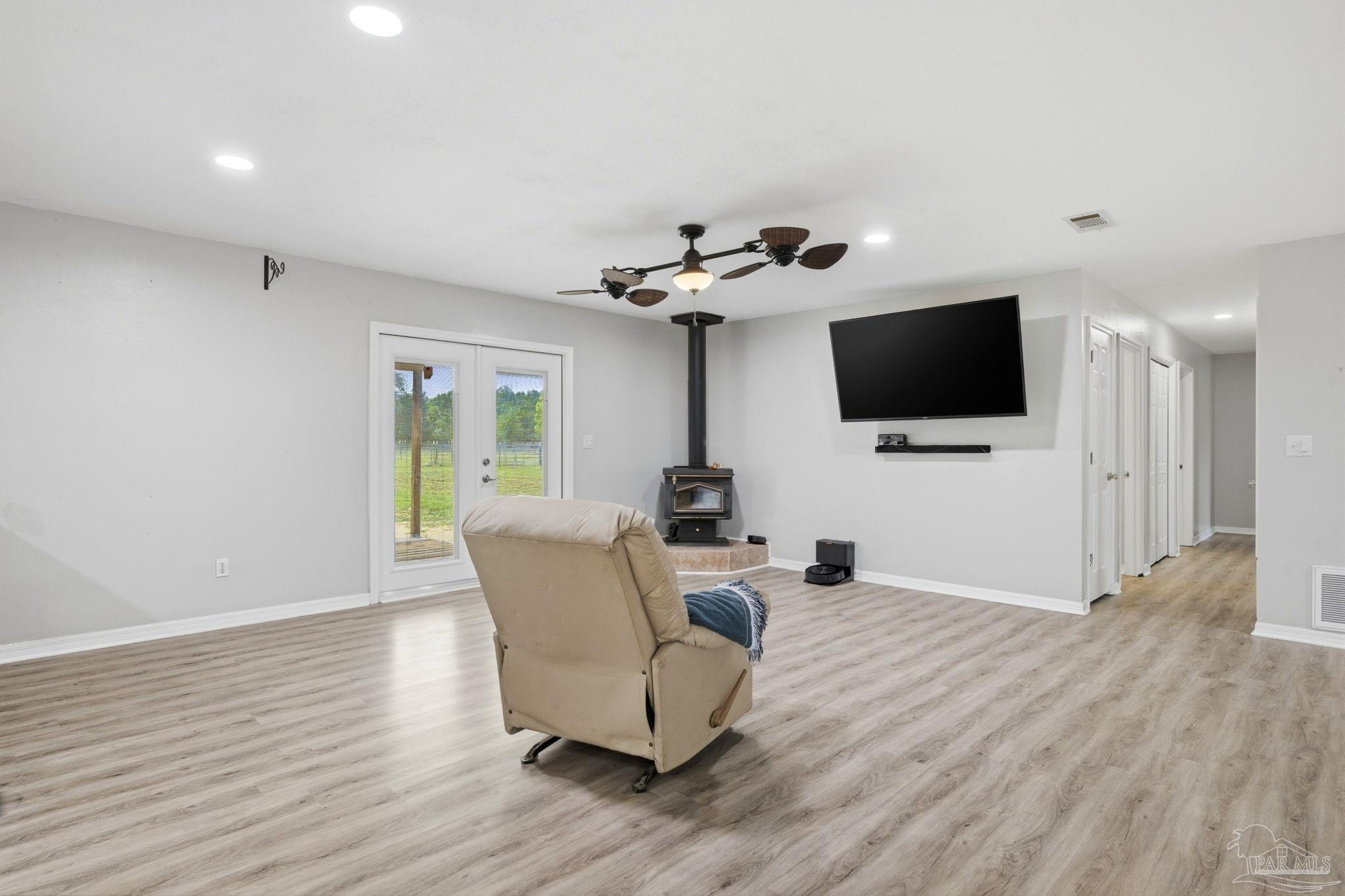 9460 American Farms Road Milton, FL 32583 - Photo 2 of 55