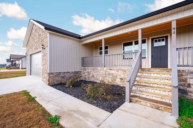 $330,000 | 94 Galloway Airport Road, Dunlap, TN 37327