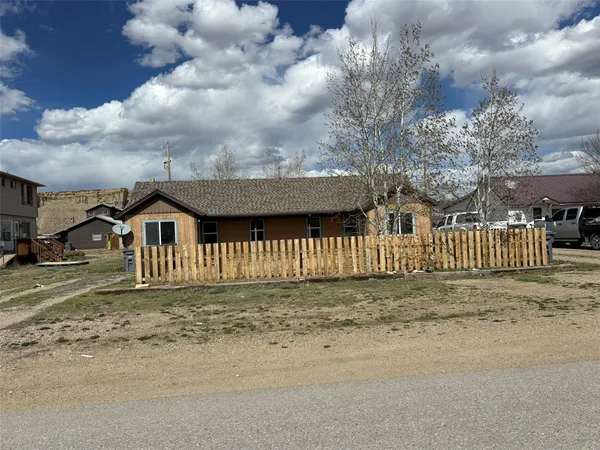 $388,000 | 901-903 Central Avenue, Kremmling, CO 80459