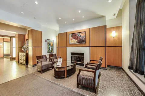 $399,900 | 160 East Illinois Street, Unit 1005, Chicago, IL 60611