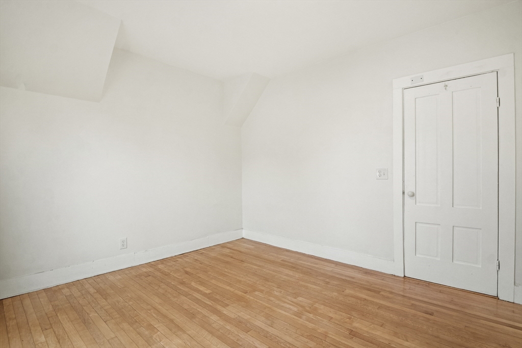 69 Hawthorne Street Lynn, MA 01902 - Photo 21 of 40