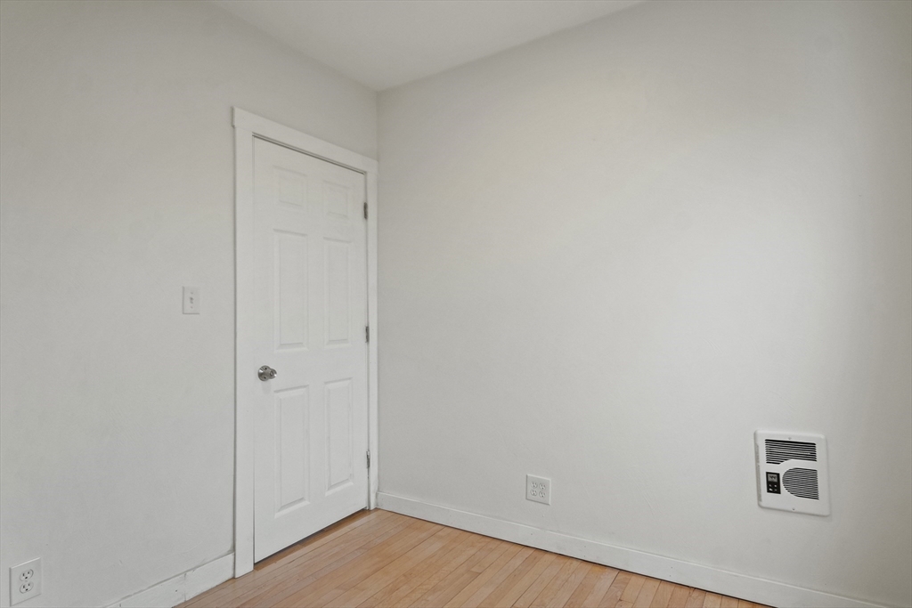 69 Hawthorne Street Lynn, MA 01902 - Photo 26 of 40