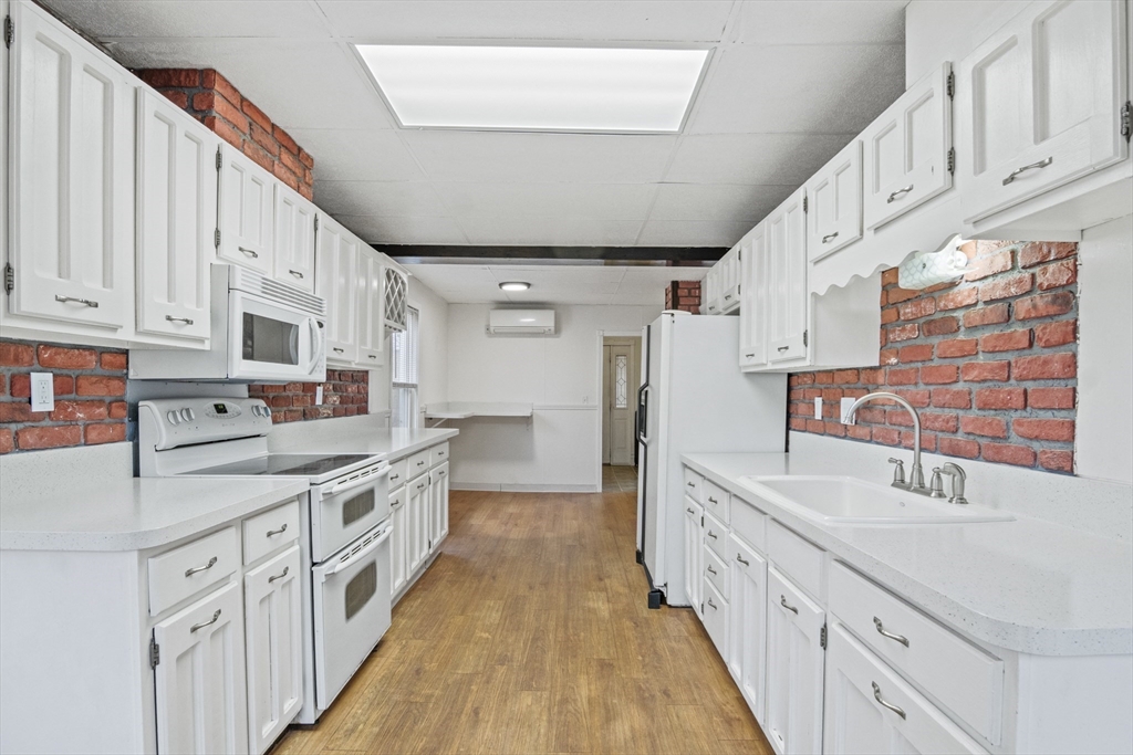 69 Hawthorne Street Lynn, MA 01902 - Photo 10 of 40