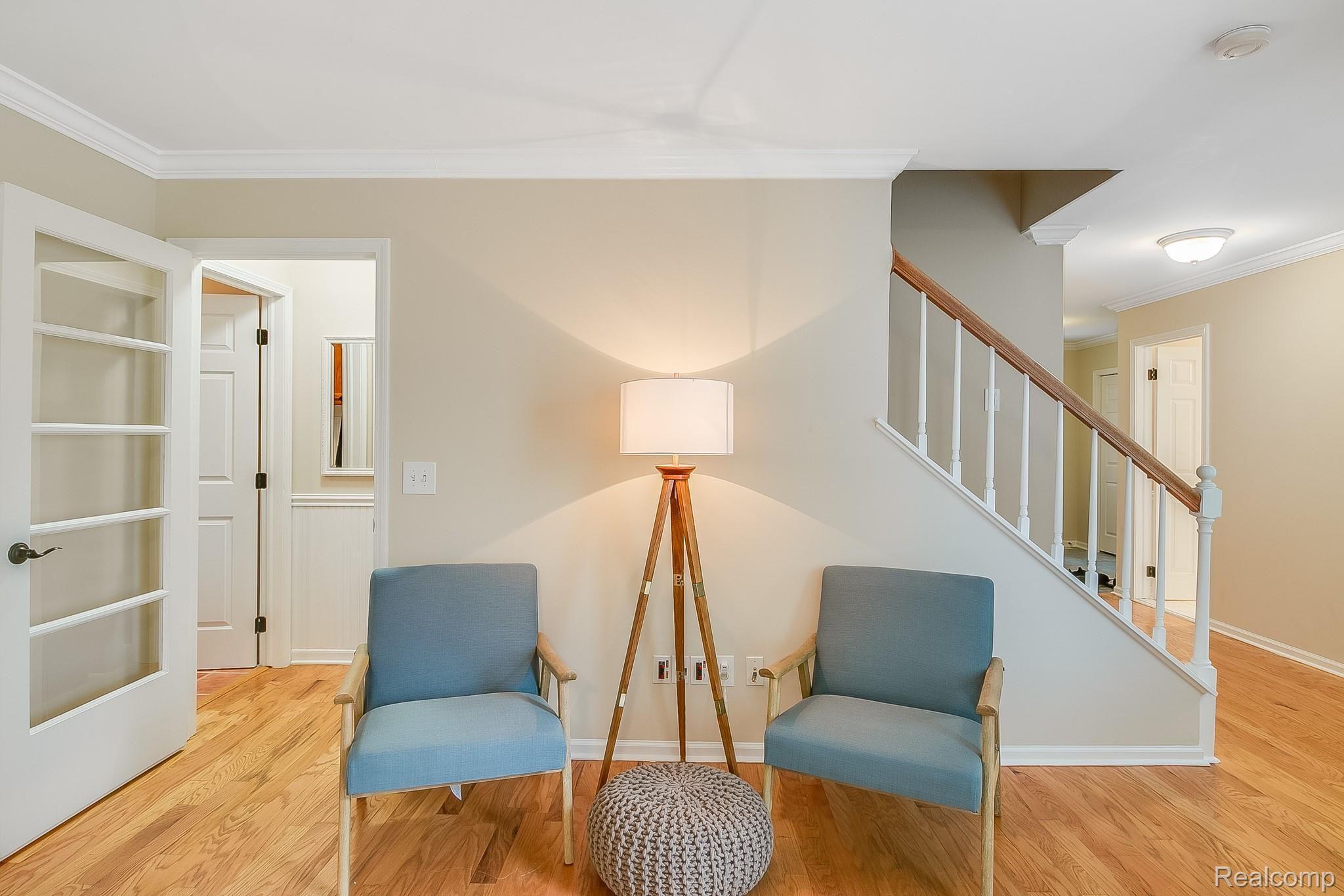 2035 Devonshire Road Bloomfield Hills, MI 48302 - Photo 11 of 36 7.jpg