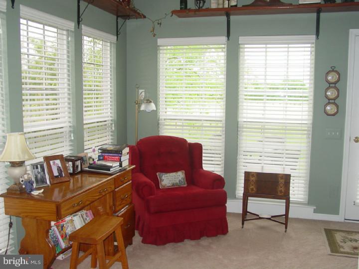 99 Shipps Way Delanco, NJ 08075 - Photo 14 of 18 Sun Room