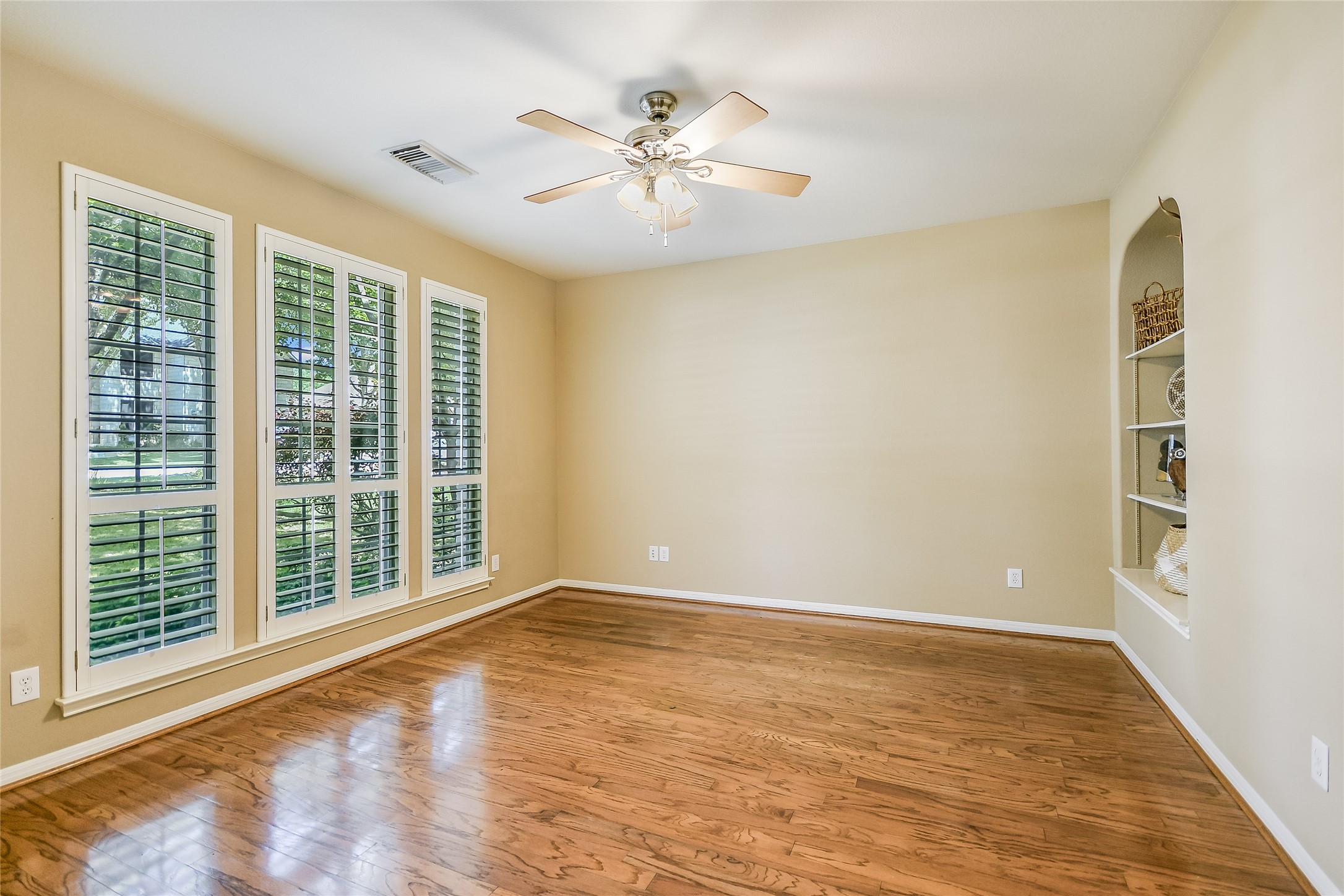 12935 Brigham Drive Austin, TX 78732 - Photo 11 of 35 Office / Study