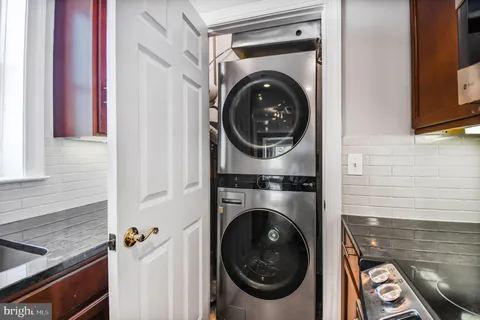 $4,500 | 1229 12th Street Northwest, Unit 201, Washington, DC 20005